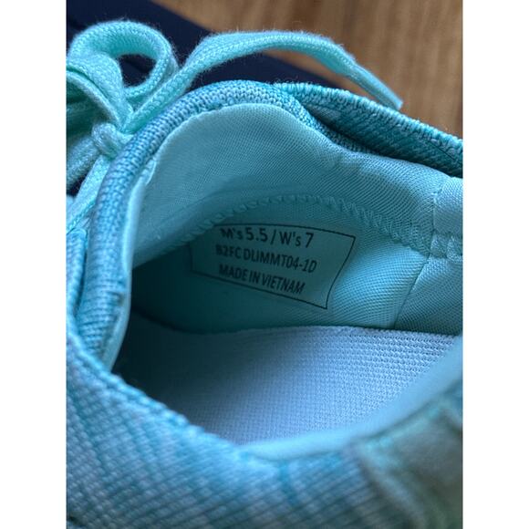 Kizik Lima Women’s Sneaker in Tidepool Teal Blue Spearmint Size 7 Hands Free - Picture 3 of 4